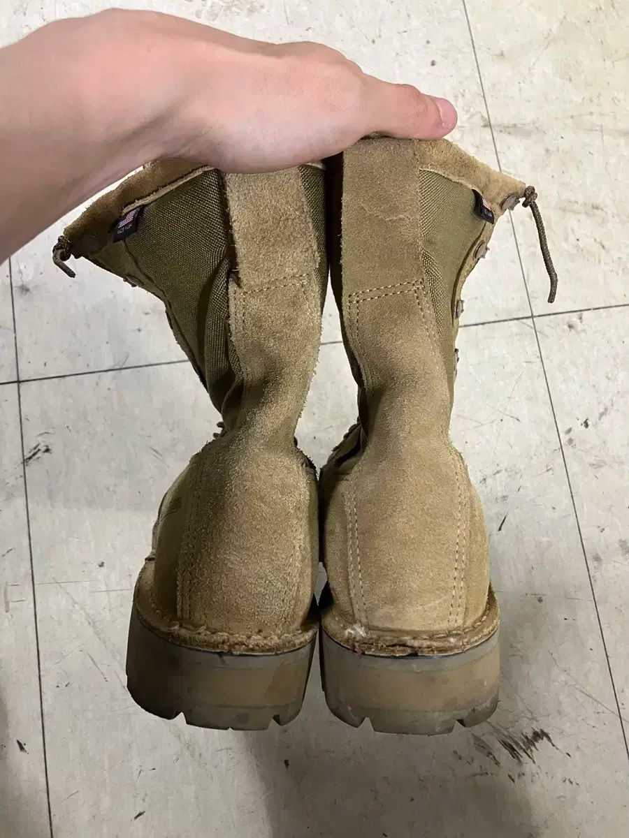 ◈