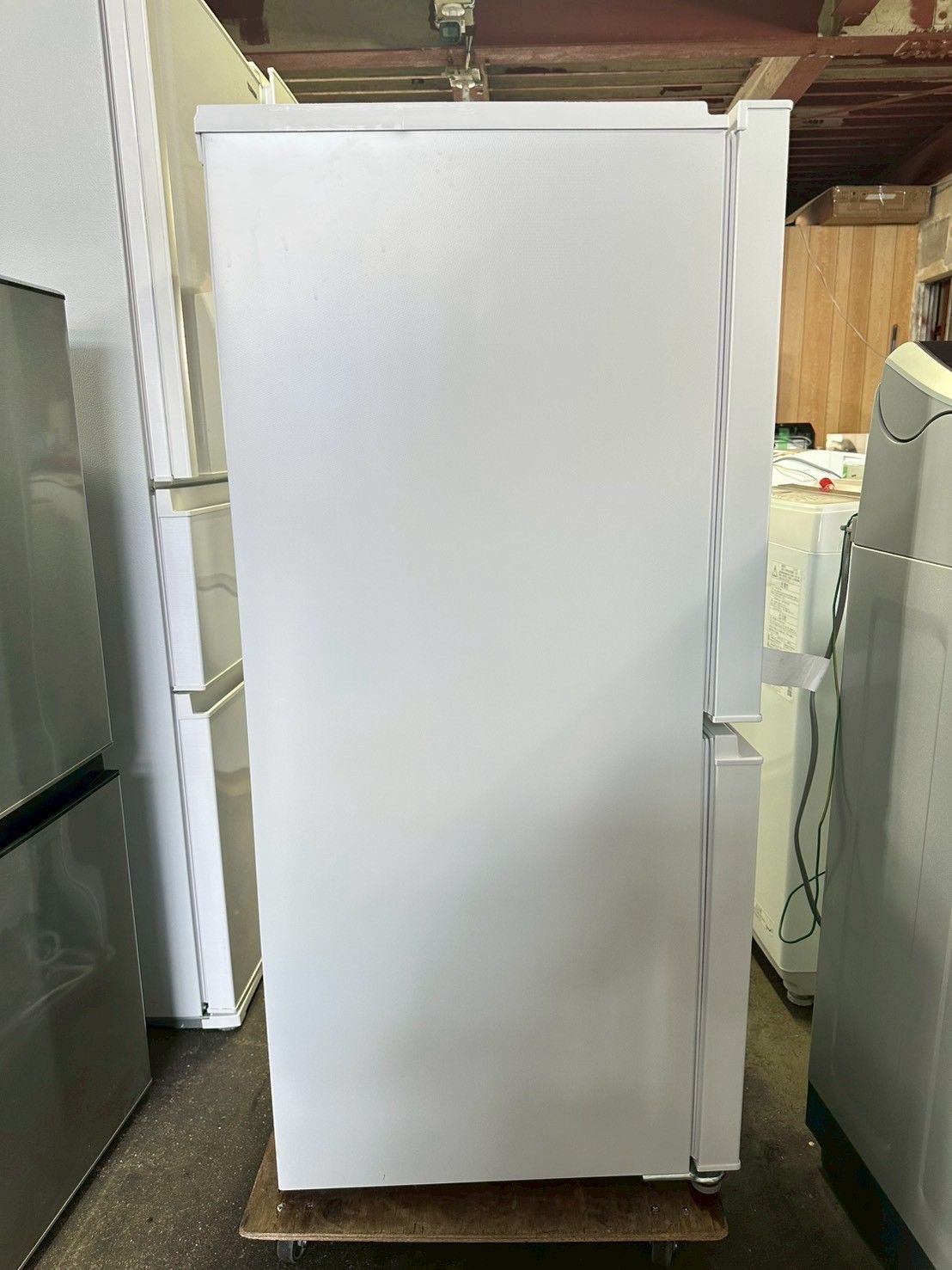 高年式‼︎大阪送料無料★3か月保障付き★冷蔵庫★2023年★アクア★2ドア★AQR-14E2(W）★R-877 高年式】大阪送料無料☆3か月保障付き☆冷蔵庫☆アクア☆2ドア☆2023年