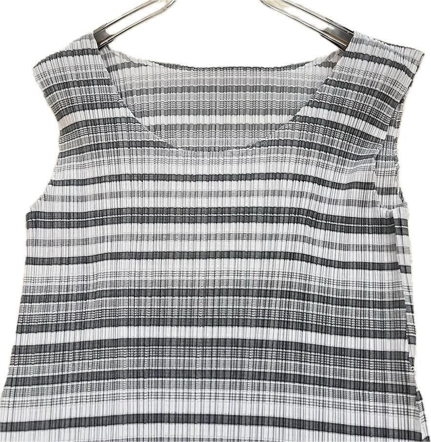 プリーツプリーズ ノースリーブ　サイズ4 PLEATS PLEASE プリーツプリーズ ノースリーブブラウス サイズ:4
