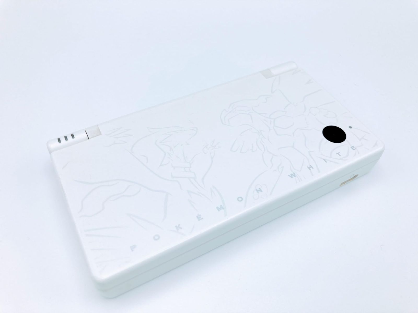 Nintendo 任天堂 ニンテンドーDSi 中古 レシラム・ゼクロム