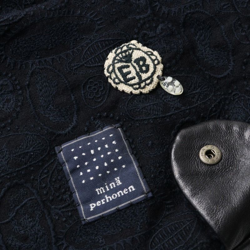 希少 ミナペルホネン×エバゴス mina perhonen x ebagos jungle relief シープレザーショルダーバッグ/ブラック 刺繍 【2400014410563】 mina perhonen - 希少 ミナペルホネン×エバゴス mina perhonen x