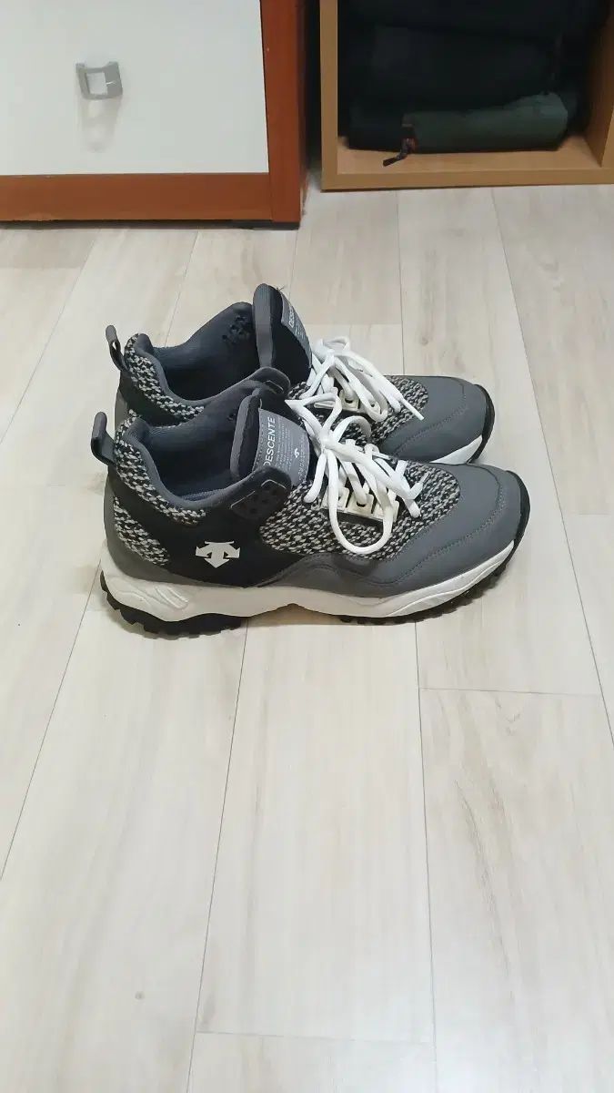 メンズスニーカー DESCENTE スニーカー