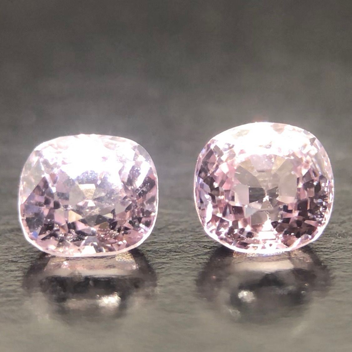 天然 非加熱 スピネル ルース ペア for ピアス 合計1.25ct フレッシュピンク - メルカリ