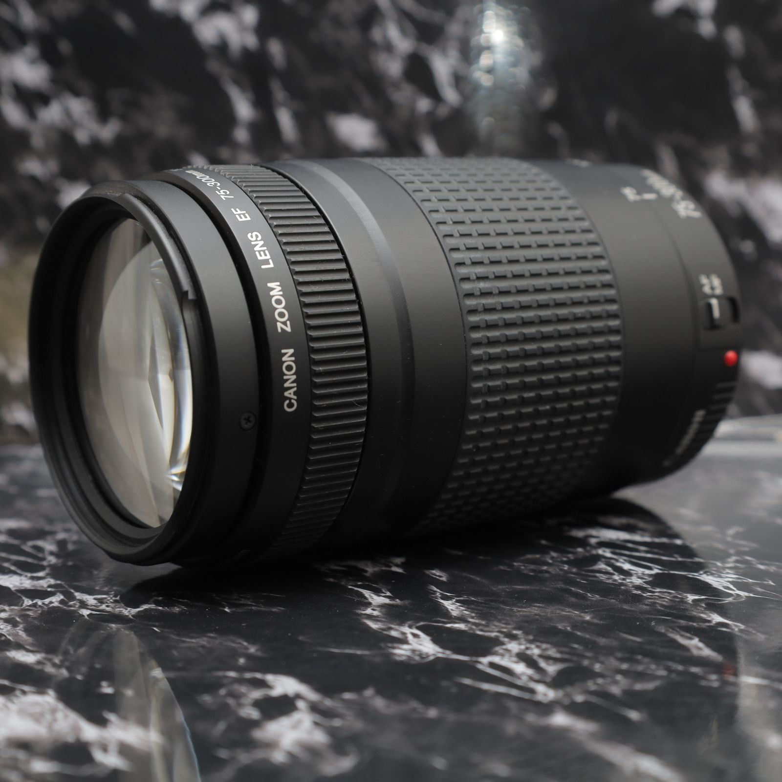 望遠 ズームレンズ 完動品☆ キヤノンCanon EF 75-300mm USM - レンズ 