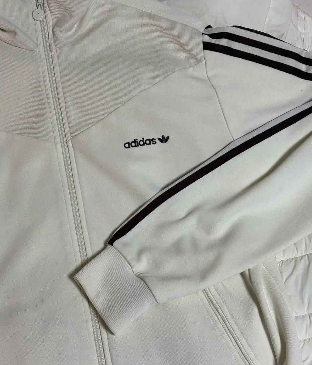 アディダス アイボリーブラウン ベッケンバウアー ジャージ