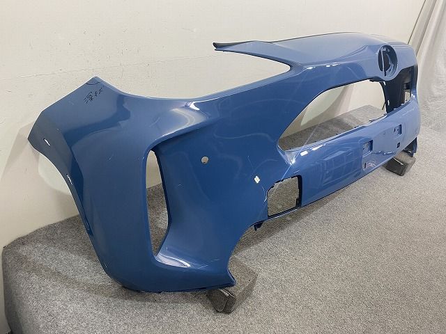 ヤリスクロス MXPB10 MXPB15 ハイブリッド MXPJ10 MXPJ15 純正 フロントバンパー 52119-52E00 グレイッシュブルー 8W2 トヨタ 143956