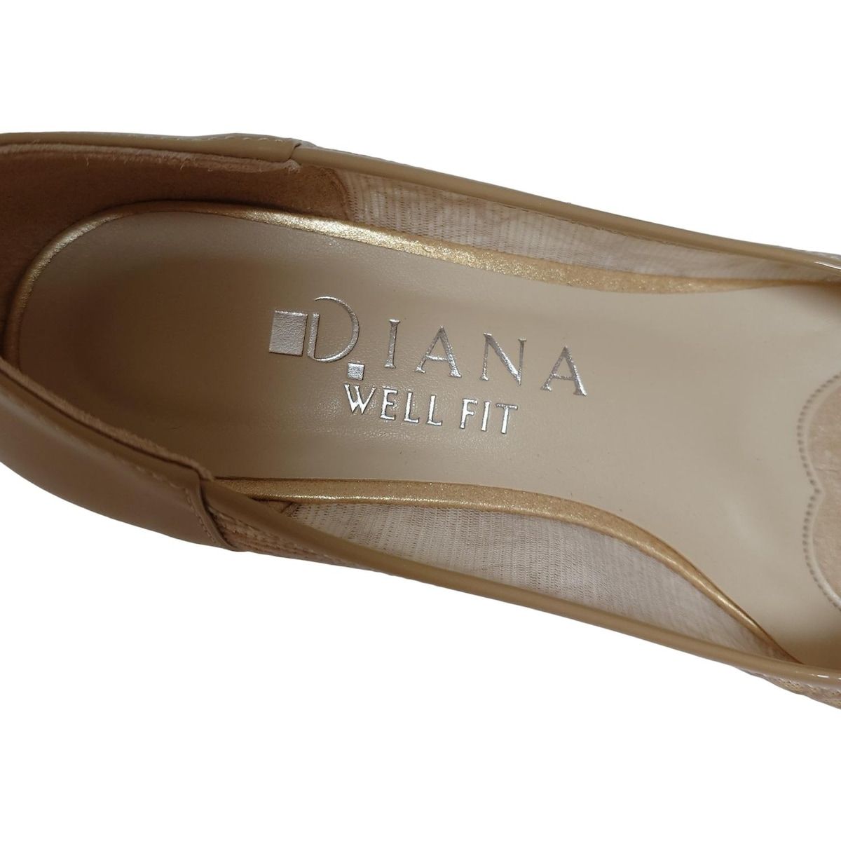 【新品未使用】DIANA ウェッジヒール　ゴールドベージュ E】ダイアナ DIANA クロスストラップ ウェッジヒール サンダル