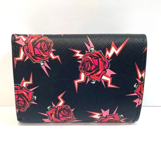 プラダ(PRADA) 三つ折りコンパクトウォレット サフィアーノレザー 