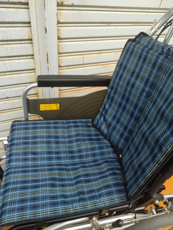 送料無料（一部地域を除く） ミキ 介助式リクライニング車椅子