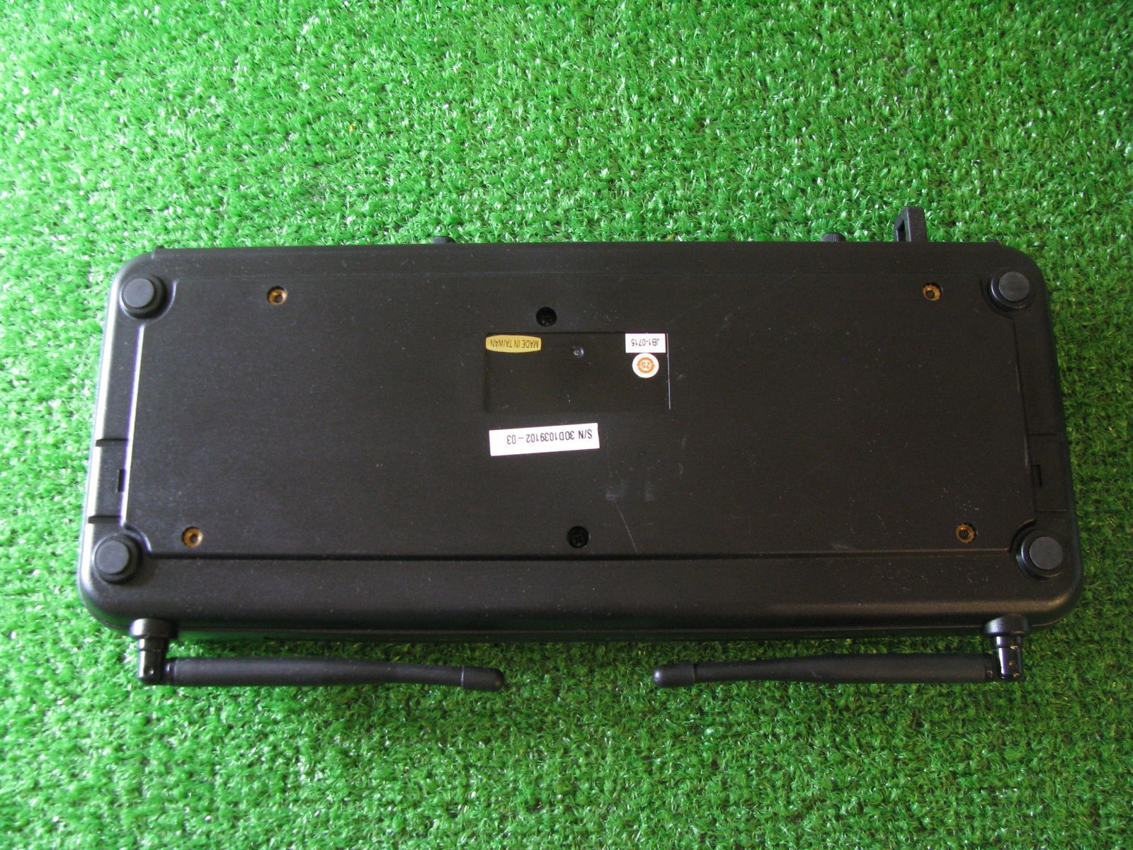 R1559】SHURE SVX88 デュアルチャネル ダイバーシティ受信機 受信機