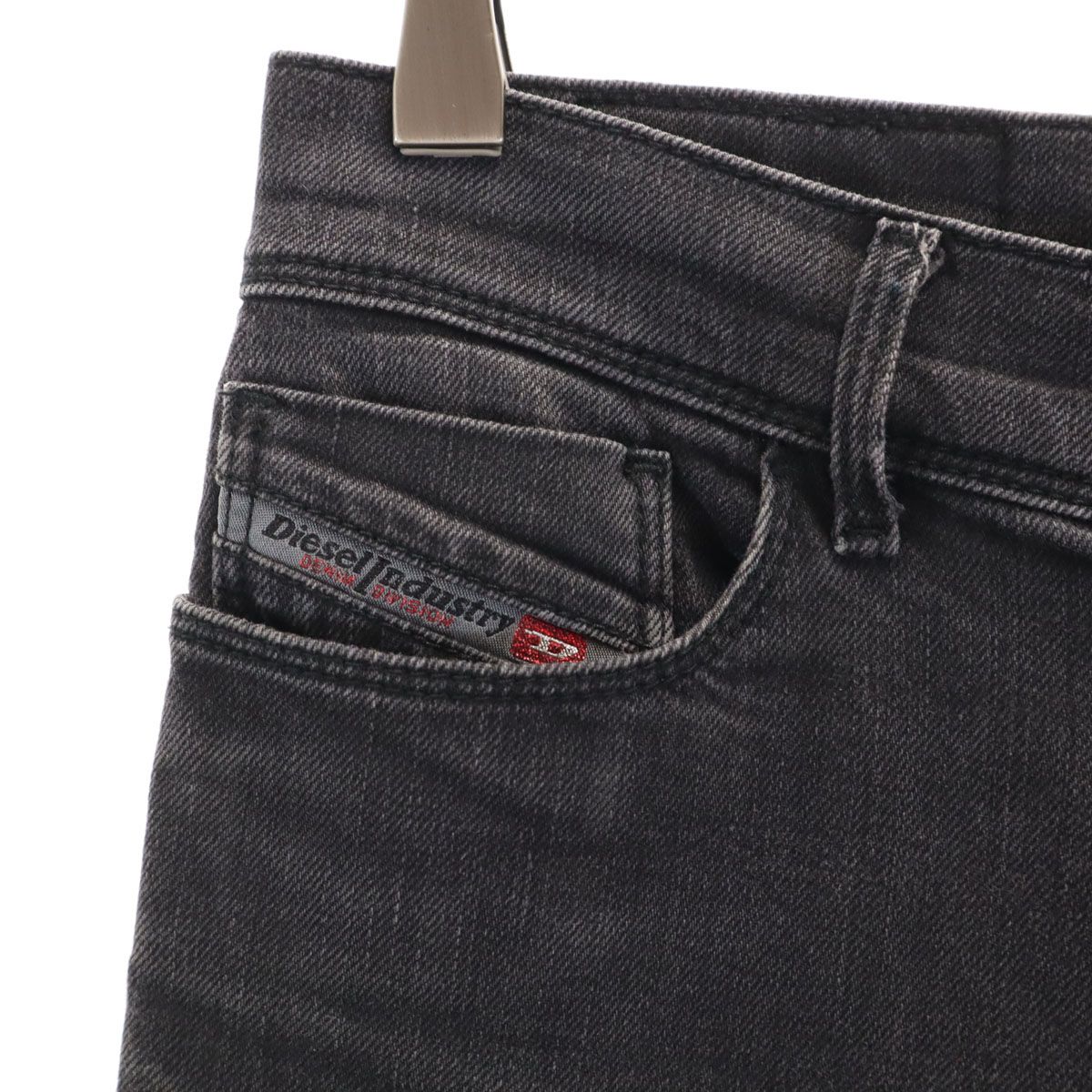 DIESEL ディーゼル スリム ストレートデニムパンツ W25 ブラック 