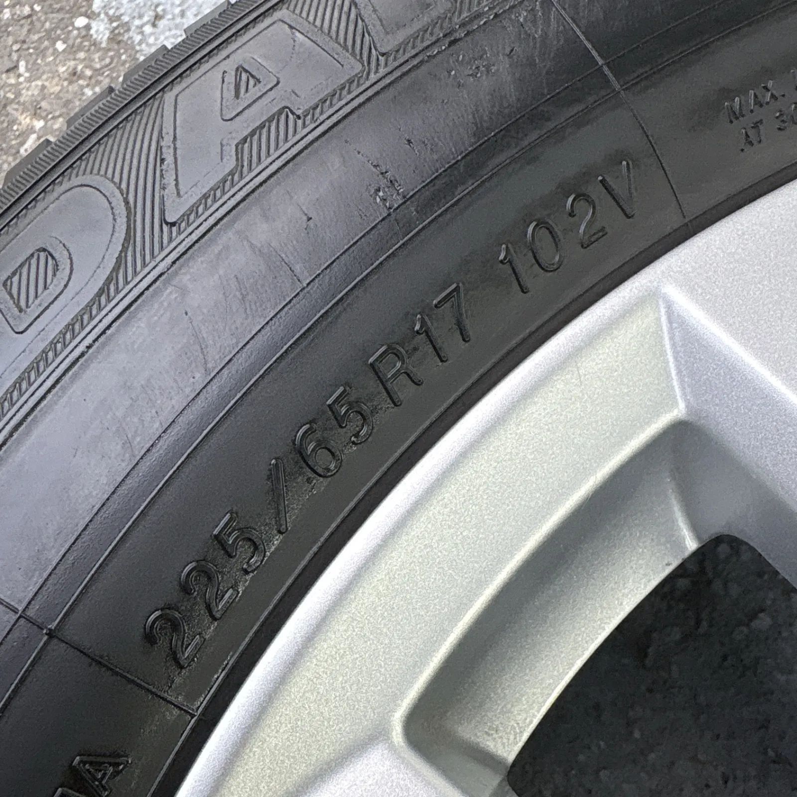 純正ホイールタイヤセット