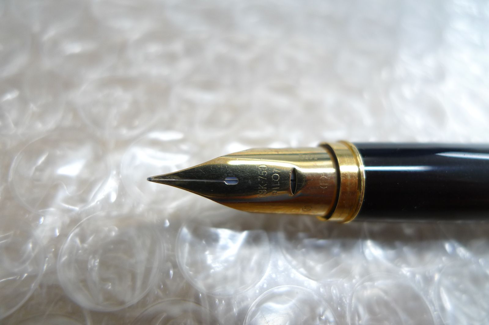 筆記未確認 万年筆 PILOT GRANDEE ペン先刻印あり 18K-750 PILOT