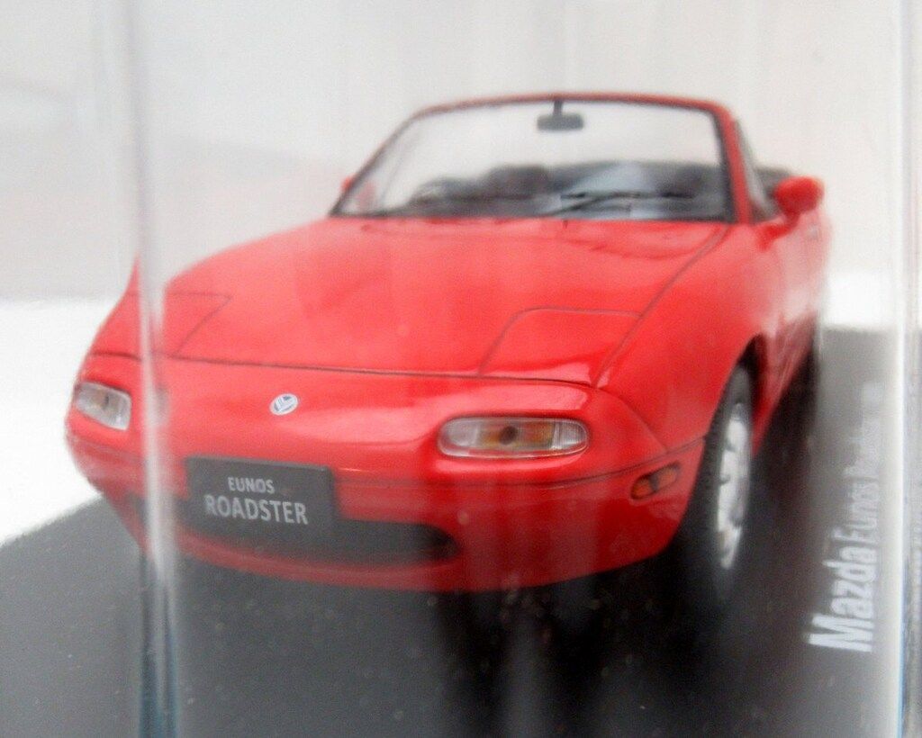 アシェット 1/24国産名車コレクション マツダ ユーノス