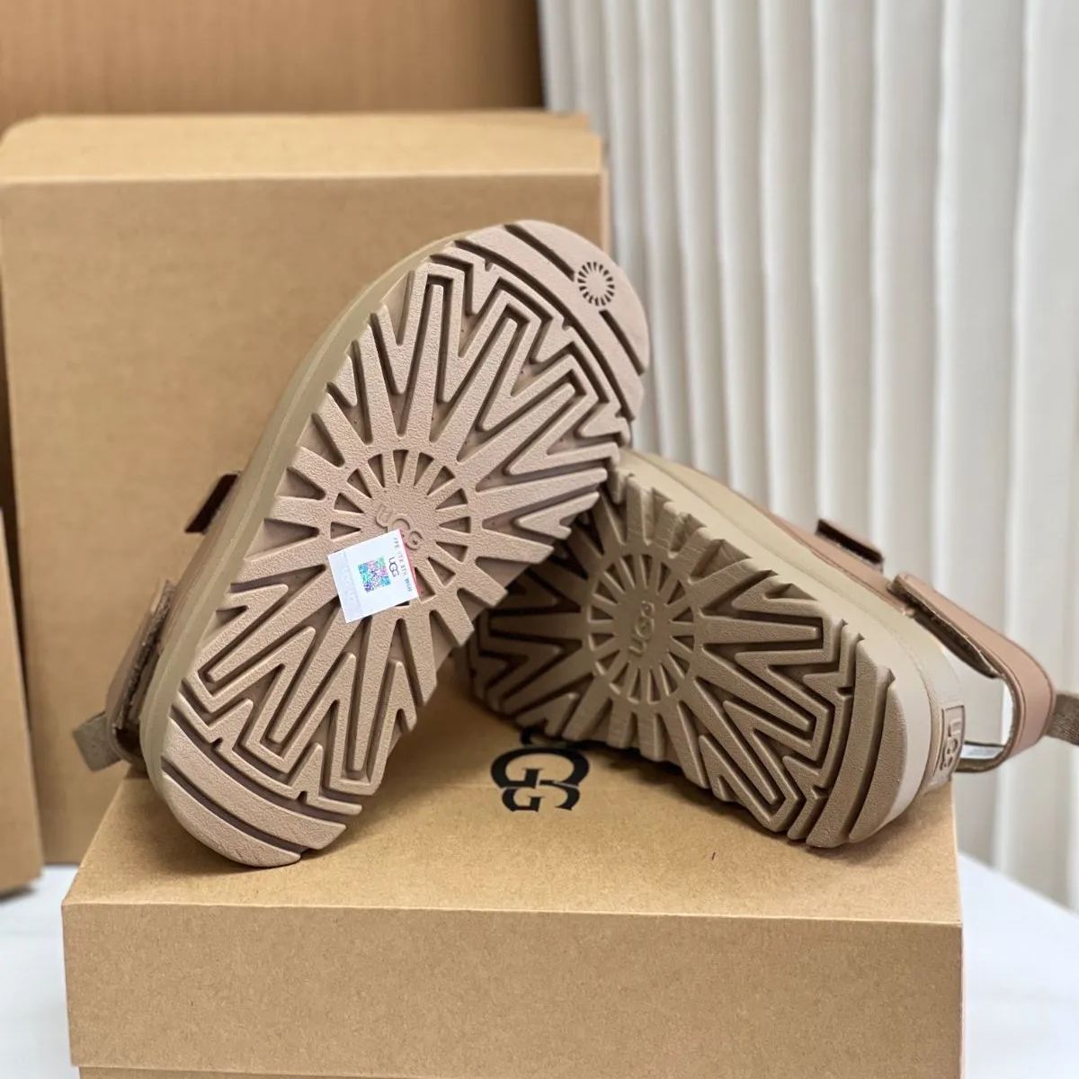 UGG アグ