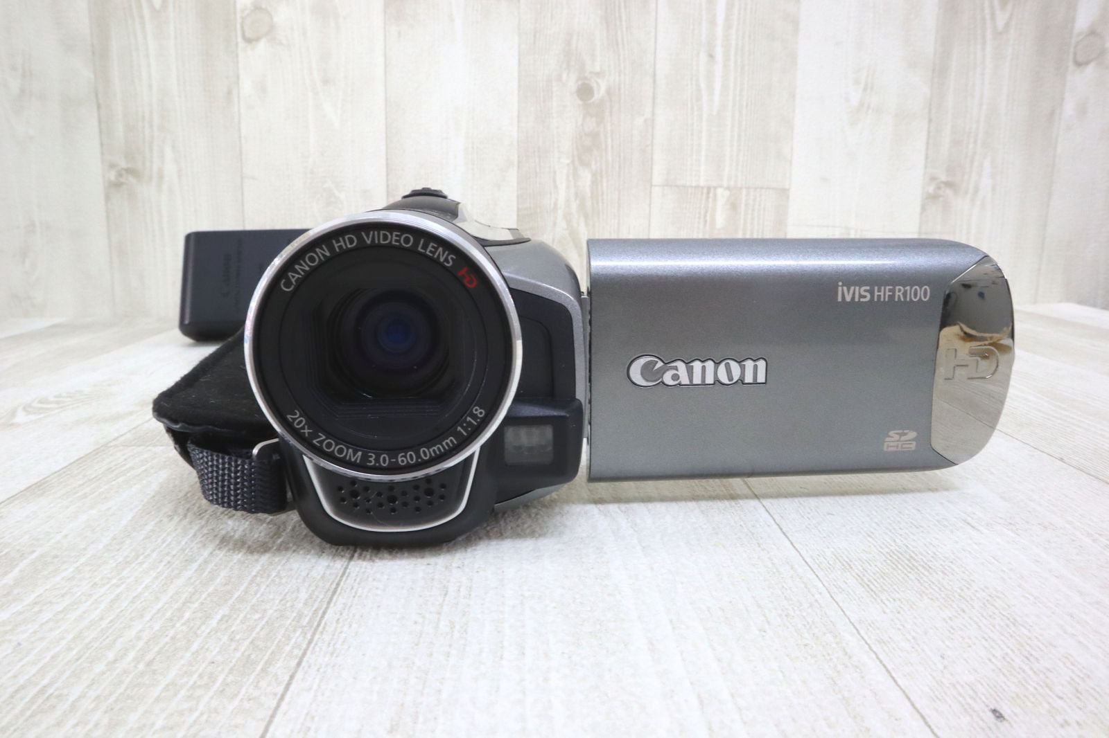 カメラ 【最終値下げ】Canon iVIS HF R100 ビデオカメラ 本体