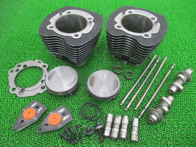 FXSE1800CVO シリンダー 16794-04A ハーレー 純正 バイク 部品