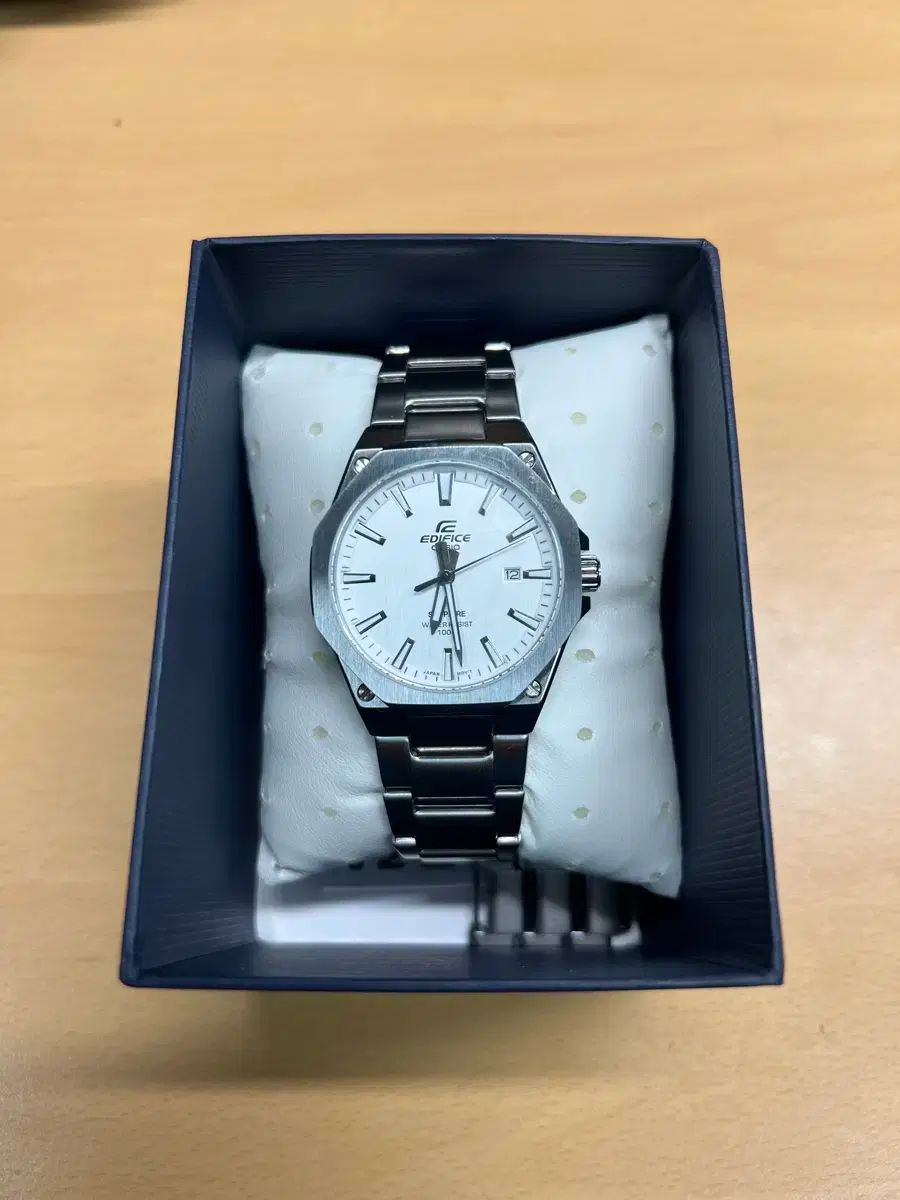 CASIO(カシオ) EDIFICECASIO(エディフィス カシオ) エヤルオーク (ホワイトボード)