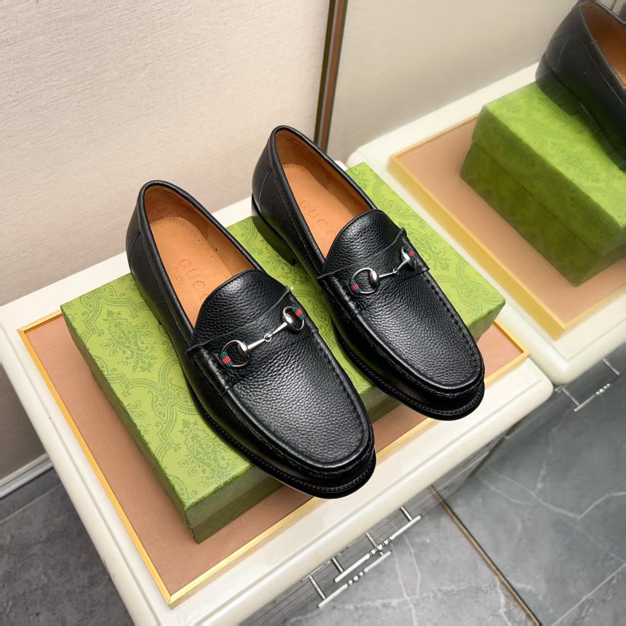 GUCCI クラシック ビーン シューズ06