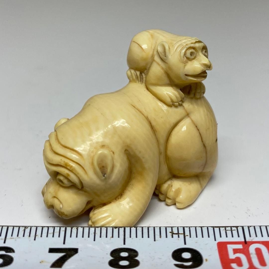 上 猿 根付 重さ19g 東H5-0715