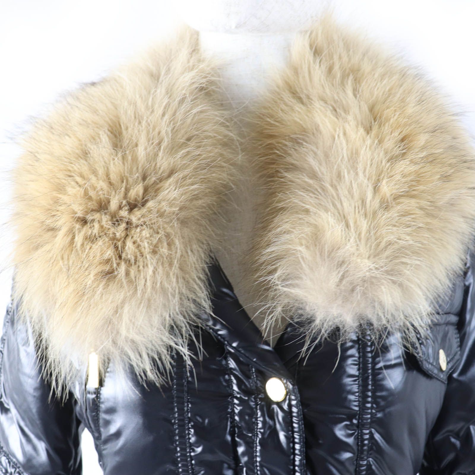 未使用品☆MONCLER モンクレール VEGAS コヨーテファー・ロゴ 未使用品☆MONCLER モンクレール VEGAS コヨーテファー・ロゴ