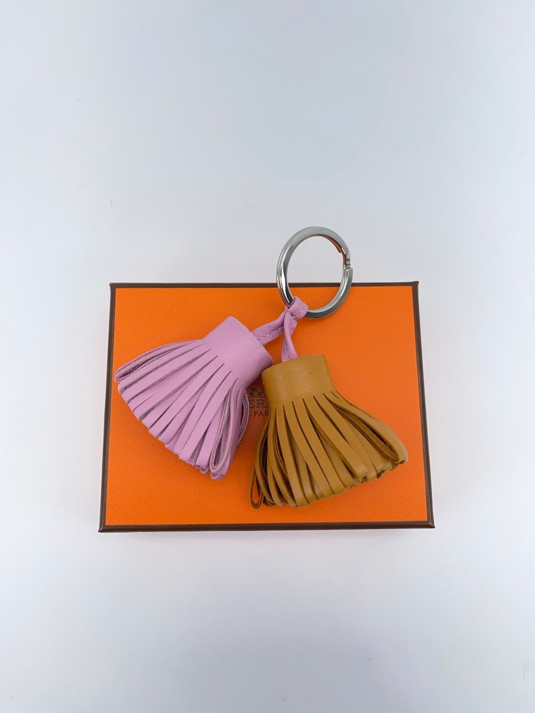 HERMES カルメン ウノドス シルベストル セサミ ピンク ブラウン