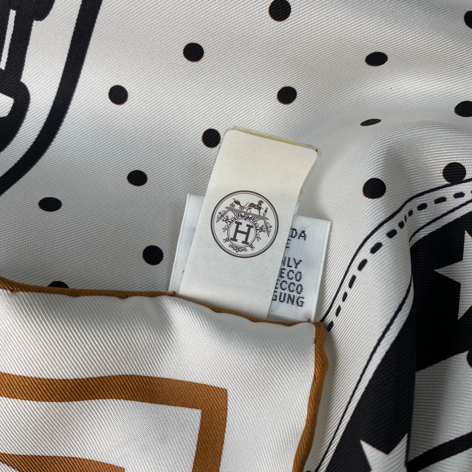 週末限定❗【新品】エルメス カレ 140 ダブルフェイス 朝の散歩 バンダナ 両面】HERMES カレダブルフェイス 140 《朝の散歩・バンダナ