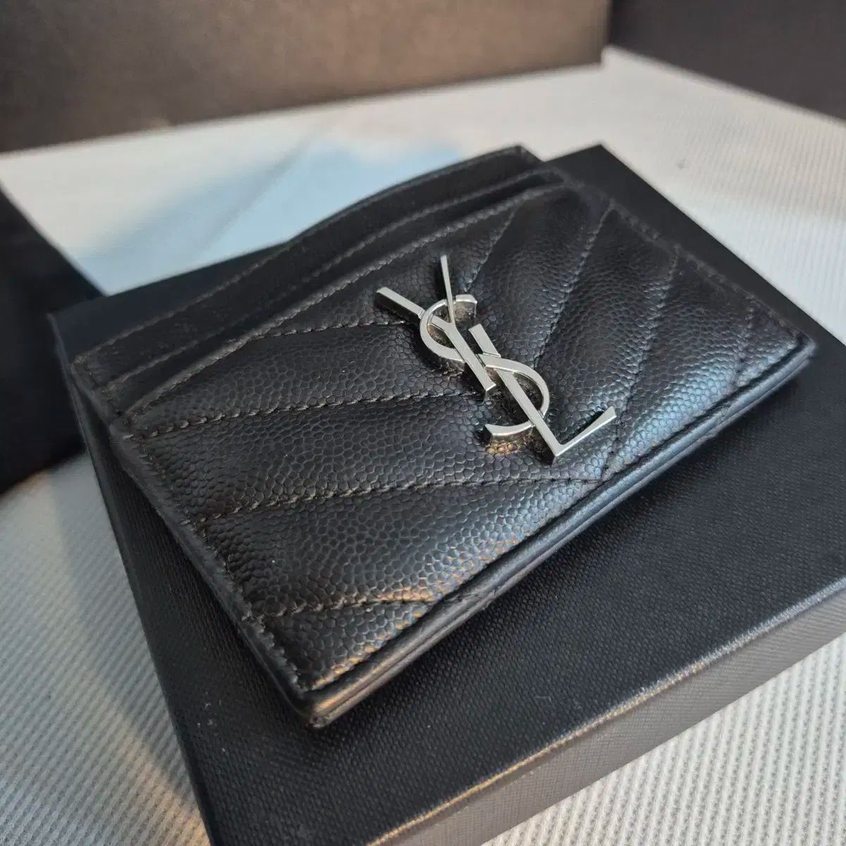 Saint Laurent(サンローラン) マトラッセ カードウォレット
