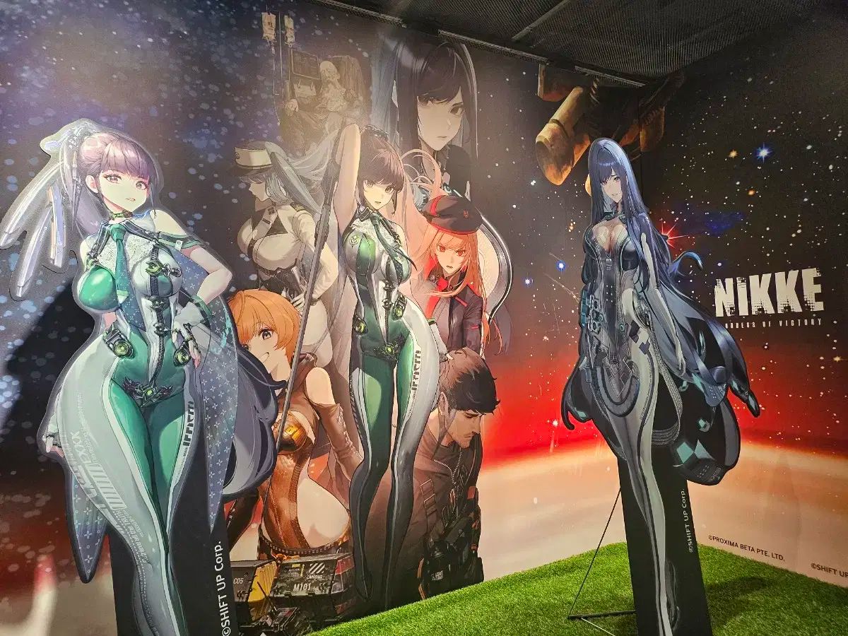 勝利の女神：NIKKE(ニケ) マナ アクリル 出品