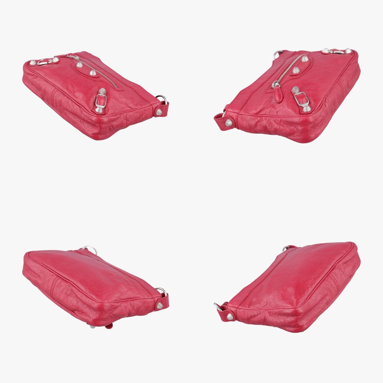 バレンシアガBalenciagaジャイアントヒップレッドラムスキン237203.6213.D.002123