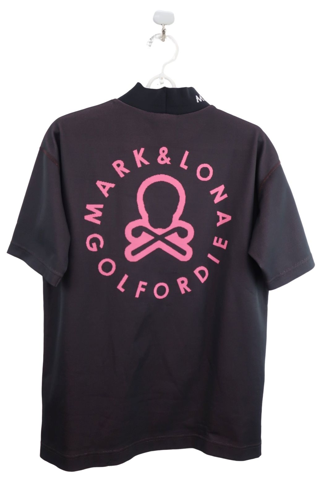 美品】MARK&LONA(マークアンドロナ) 半袖モックネックシャツ 黒ピンク