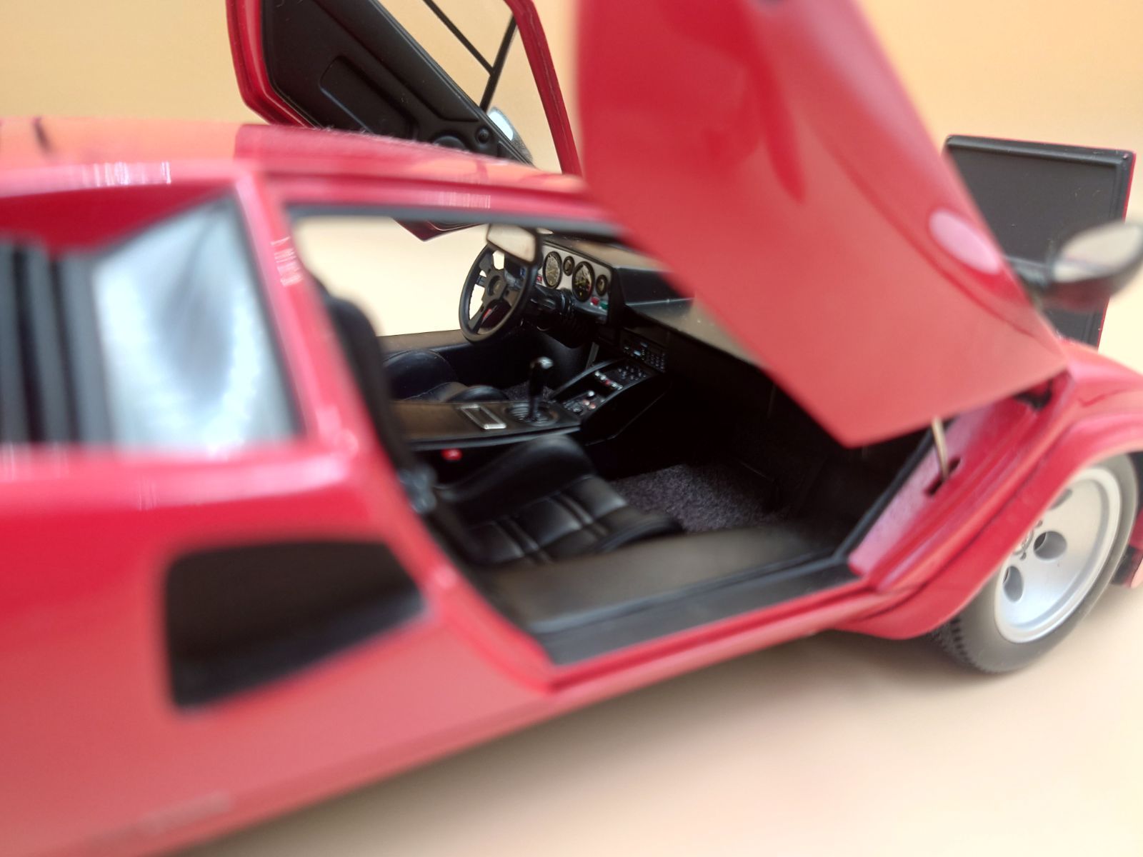 レッド 京商オリジナル製ダイキャスト製ミニカー