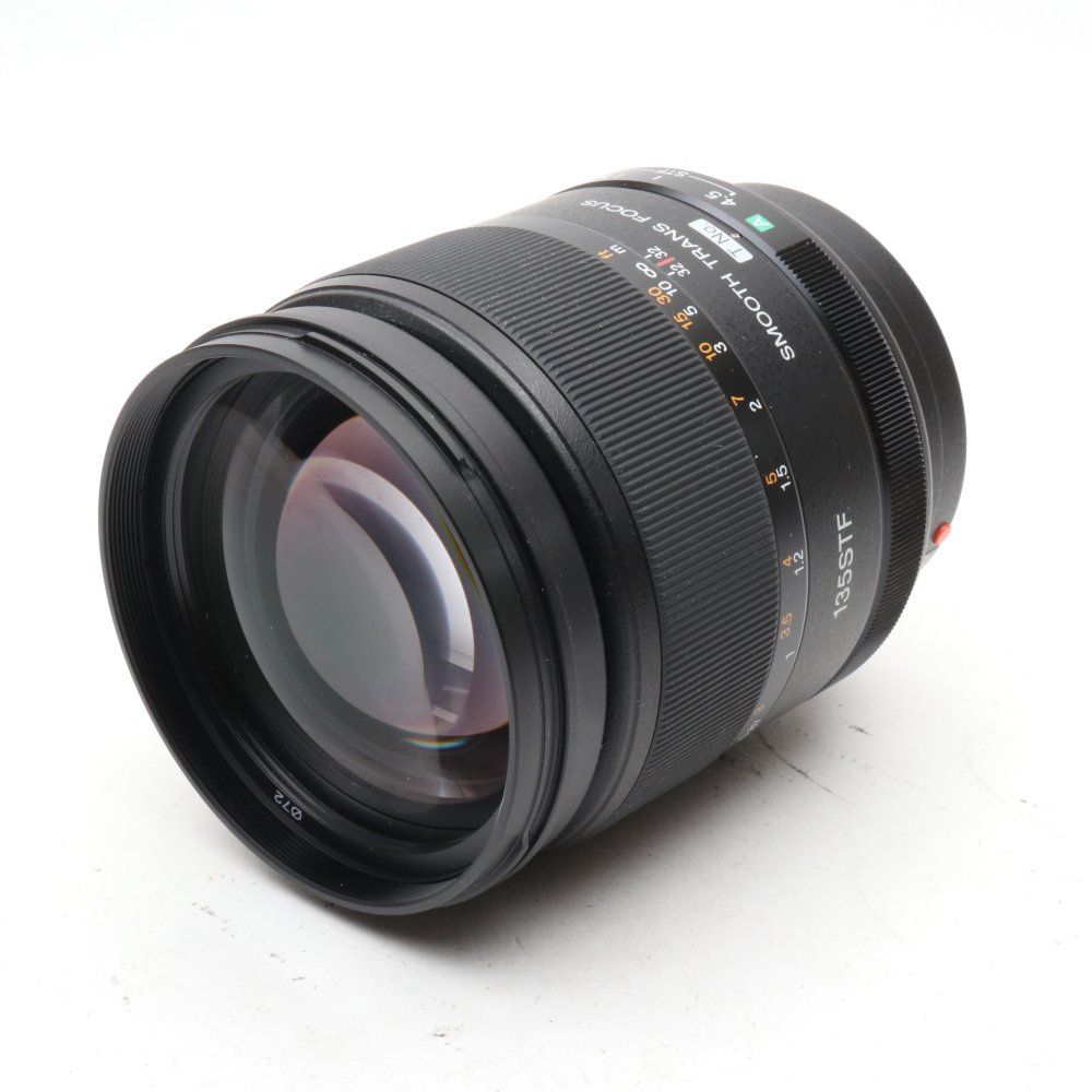 【美品】SAL135F28 SONY Aマウント フルサイズ用レンズ 美品】SAL135F28 SONY Aマウント フルサイズ用レンズ 美品