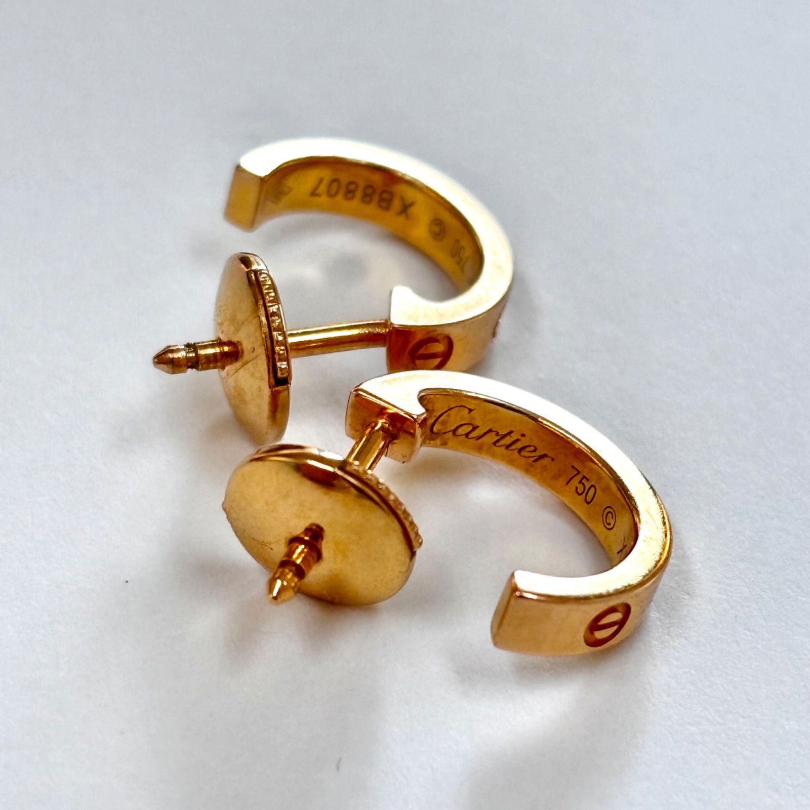 上美品⭐️Cartier カルティエ】 LOVE（ラブ）ピアス2個とケースの 
