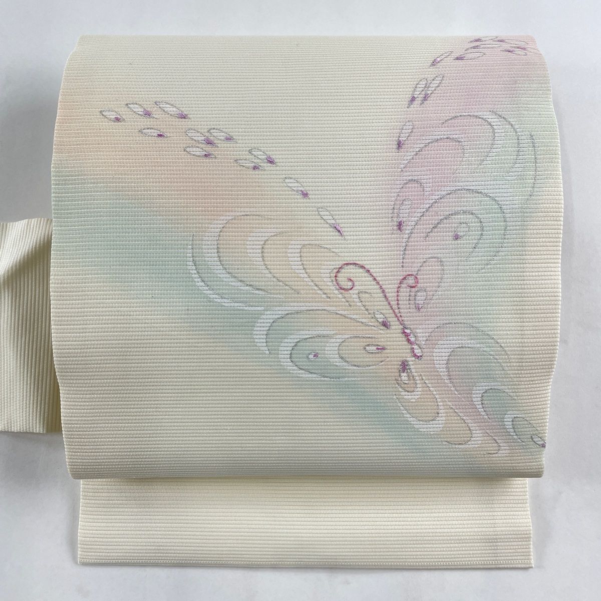 名古屋帯 秀品 落款 夏帯 絽 蝶 銀彩 クリーム 正絹