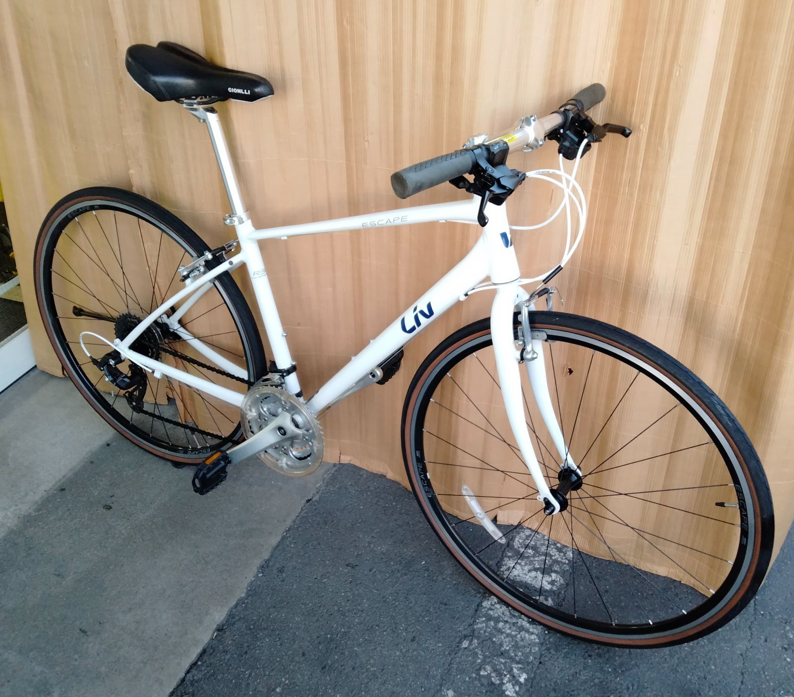 GIANT escape クロスバイク引き取りの方！