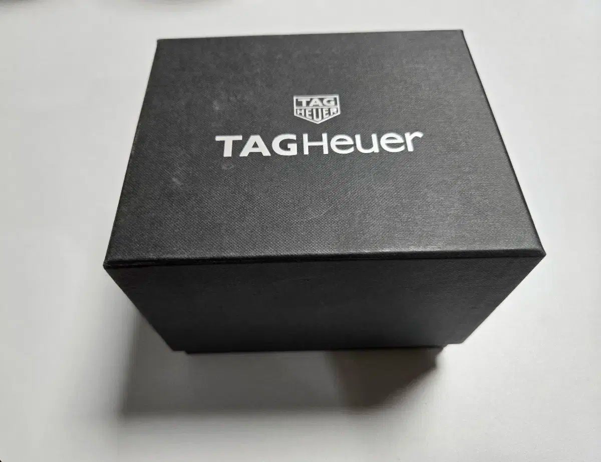 TAG Heuer タグホイヤー カレラ ケース 箱