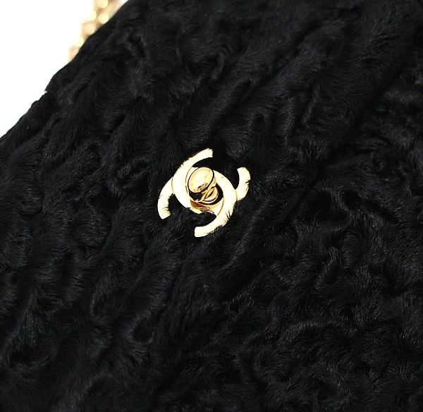 シャネル CHANEL ファー チェーンショルダーバッグ マトラッセ 黒 G金具 美品 シャネル CHANEL ファー チェーンショルダーバッグ