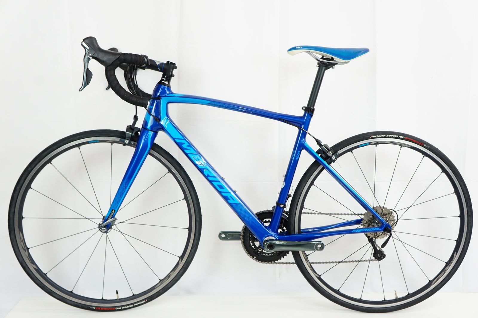 入荷中 RIDE 「メリダ」 MERIDA 3000 ロードバイク 2017年モデル 自転車本体