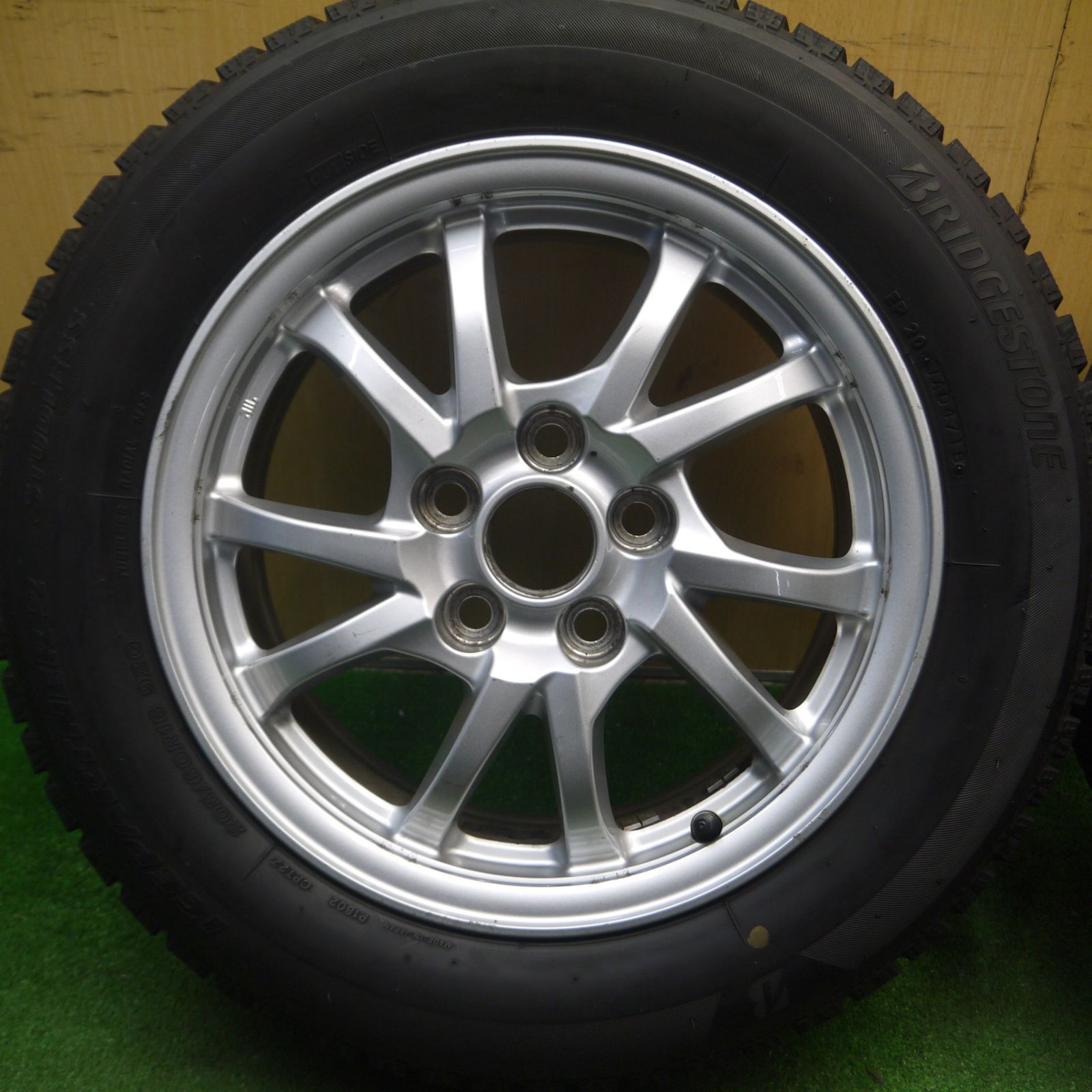 ブリヂストン スタッドレス 20インチ ホイールセット 4本 トヨタ純正