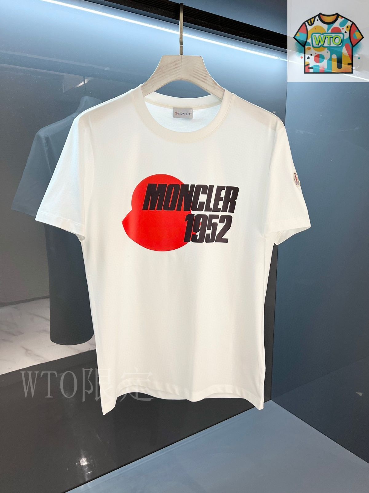 今日特価】Moncler 3D Print Logo シルク加工 T シャツ-3 - メルカリ