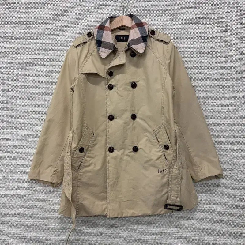 DAKS(ダックス) キッズ ベージュ インナースキン付属 トレンチ コート 140 B00650