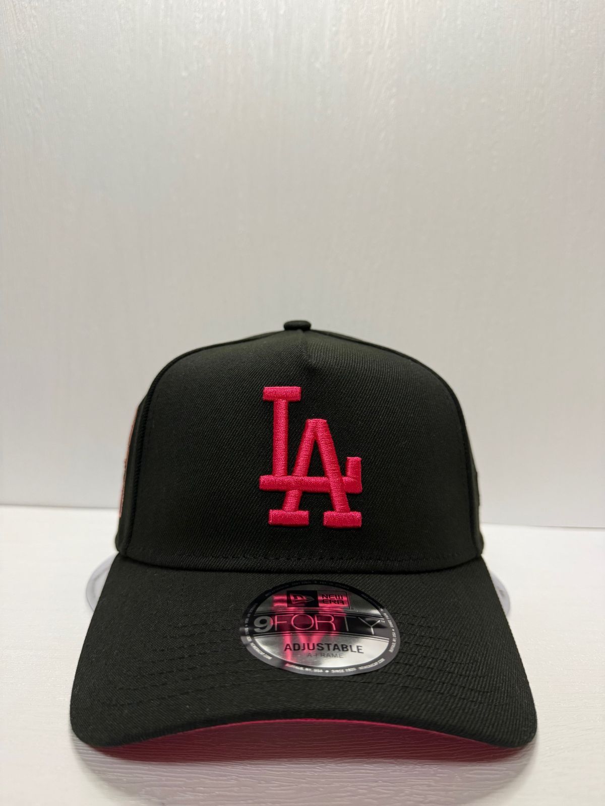 Newera ロサンゼルスドジャース 60thアニバーサリー 9forty A-FRAME スナップバックキャップ ブラックカラー