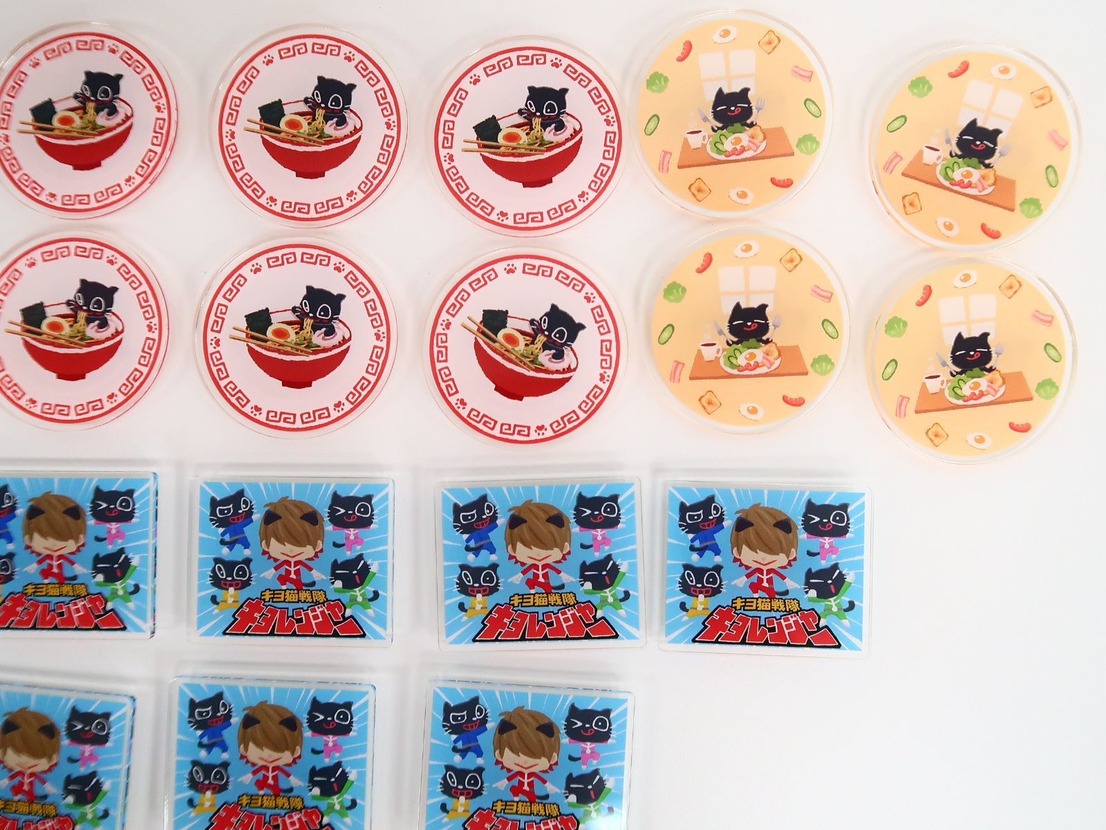 キヨ 15周年クジ G賞 キヨ猫アクリルバッジ(バラ売り可) キヨ15周年くじ G賞キヨ猫アクリルバッジ キヨ猫カフェ ホロ
