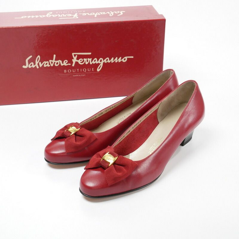 □未使用品□ Salvatore Ferragamo サルヴァトーレ フェラガモ 《VARA》 ヴァラ リボン パンプス 靴 レディース サイズ6.5C（23.0cm相当）レッド  赤 イタリア製 20211129/GJ3233 - メルカリ