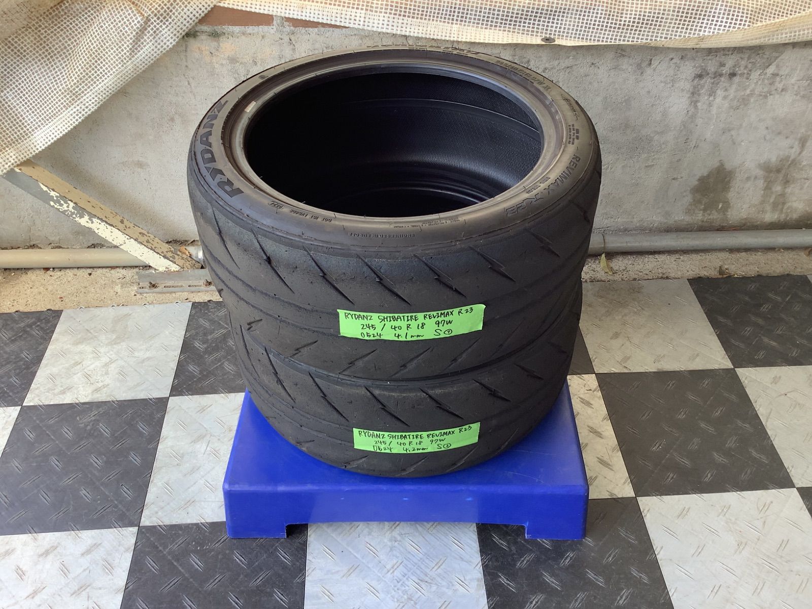 送料込み] 245/40R18 97W 2024年製 RYDANZ SHIBATIRE REVIMAX
