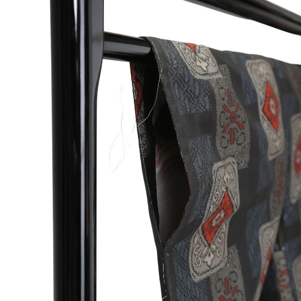 大島 長着 村山 紬 黒地にエンジ角柄 - メルカリ