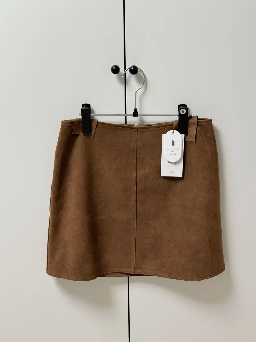 マンゴマンゴプリーズ スウェードスカート