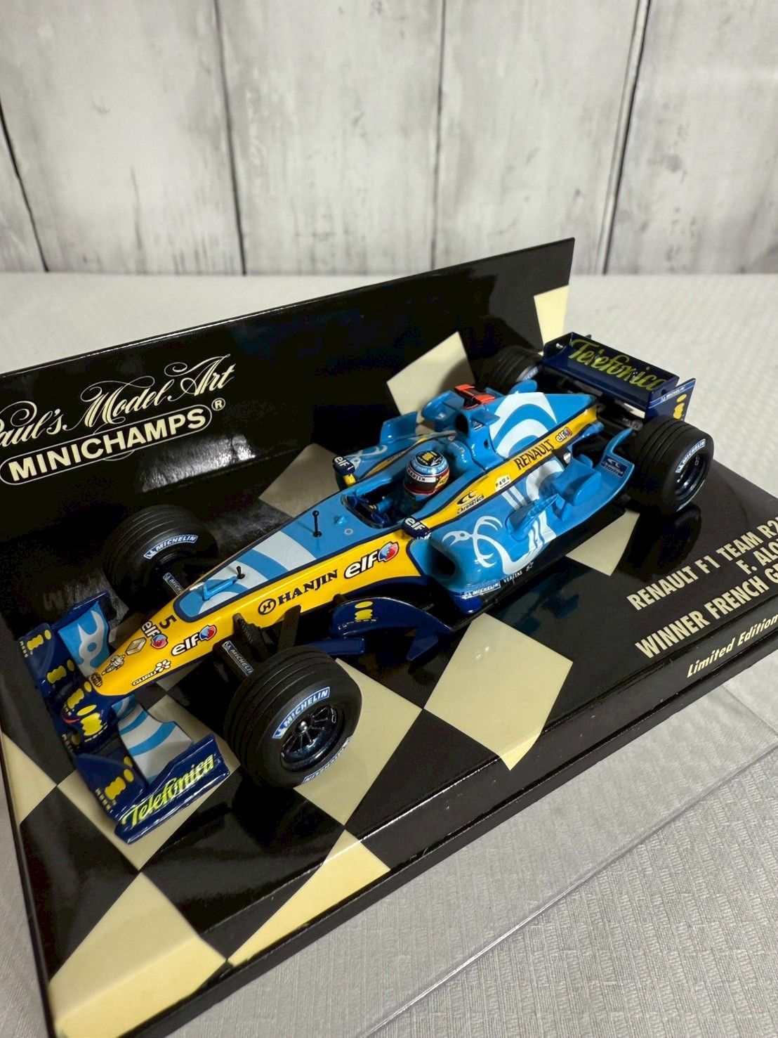 1/18 アウディ 合金ミニカー ライト音付 リモコンキー有 1:18 キーリモコンバージョンアウディ RS7 合金スポーツカー