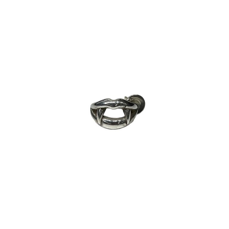 YOHJI YAMAMOTO ☆SILVER 950 VAMPIRE PIERCE SILVER 要在庫確認 GOTHIC Yohji Yamamoto SILVER 950 VAMPIRE PIERCE - メルカリ